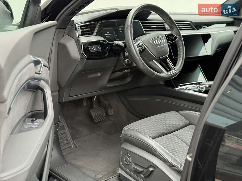 Позашляховик / Кросовер Audi e-tron S 2022 в Хмельницькому фото 23 Позашляховик / Кросовер Audi e-tron S 2022 в Хмельницькому