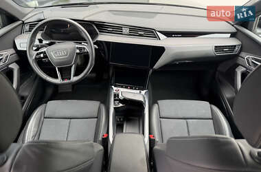 Внедорожник / Кроссовер Audi e-tron S 2022 в 