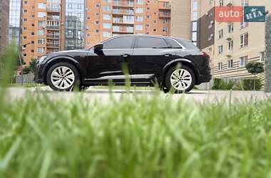Внедорожник / Кроссовер Audi e-tron S 2021 в 