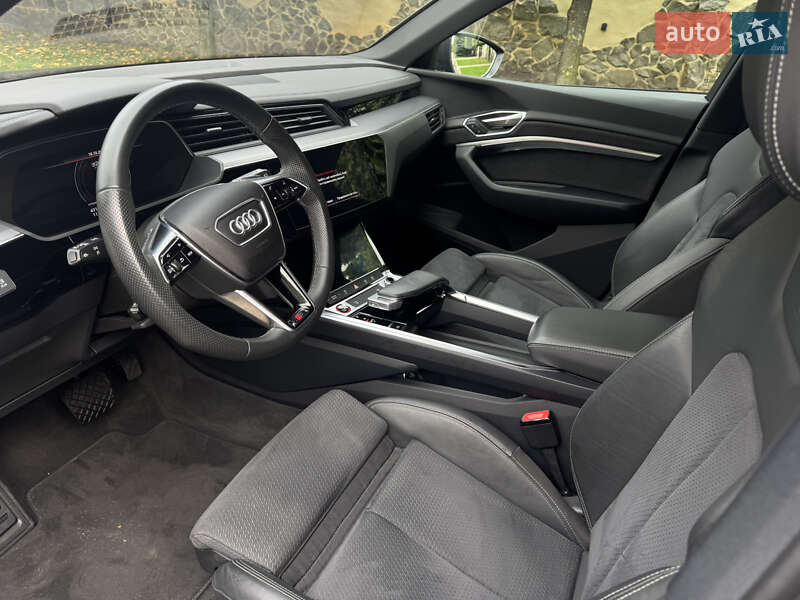 Внедорожник / Кроссовер Audi e-tron S 2022 в Киеве