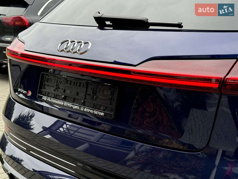 Позашляховик / Кросовер Audi e-tron S 2021 в Києві фото 21 Позашляховик / Кросовер Audi e-tron S 2021 в Києві