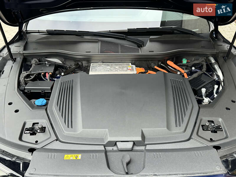 Позашляховик / Кросовер Audi e-tron S 2021 в Києві фото 132 Позашляховик / Кросовер Audi e-tron S 2021 в Києві