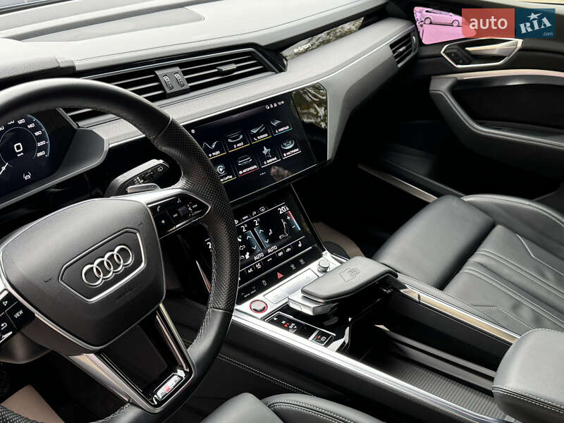 Позашляховик / Кросовер Audi e-tron S 2021 в Києві фото 53 Позашляховик / Кросовер Audi e-tron S 2021 в Києві