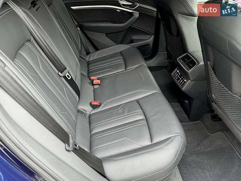 Позашляховик / Кросовер Audi e-tron S 2021 в Києві фото 82 Позашляховик / Кросовер Audi e-tron S 2021 в Києві