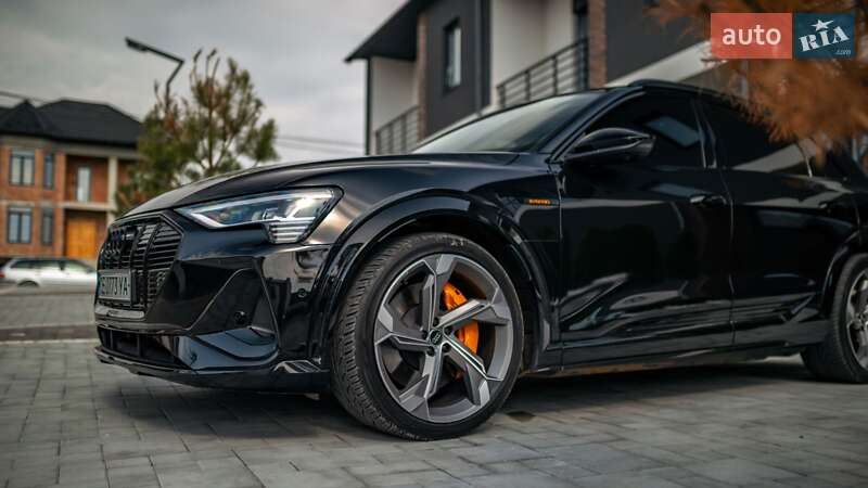 Внедорожник / Кроссовер Audi e-tron S 2022 в Черновцах фото 6 Внедорожник / Кроссовер Audi e-tron S 2022 в Черновцах