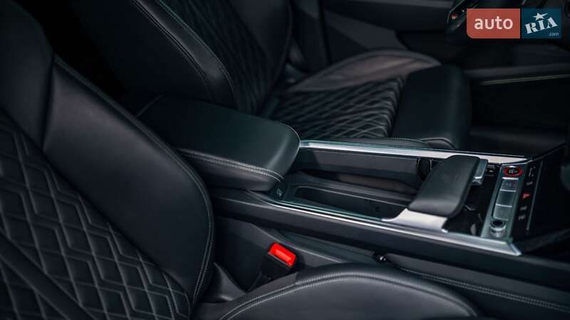 Внедорожник / Кроссовер Audi e-tron S 2022 в Черновцах фото 28 Внедорожник / Кроссовер Audi e-tron S 2022 в Черновцах