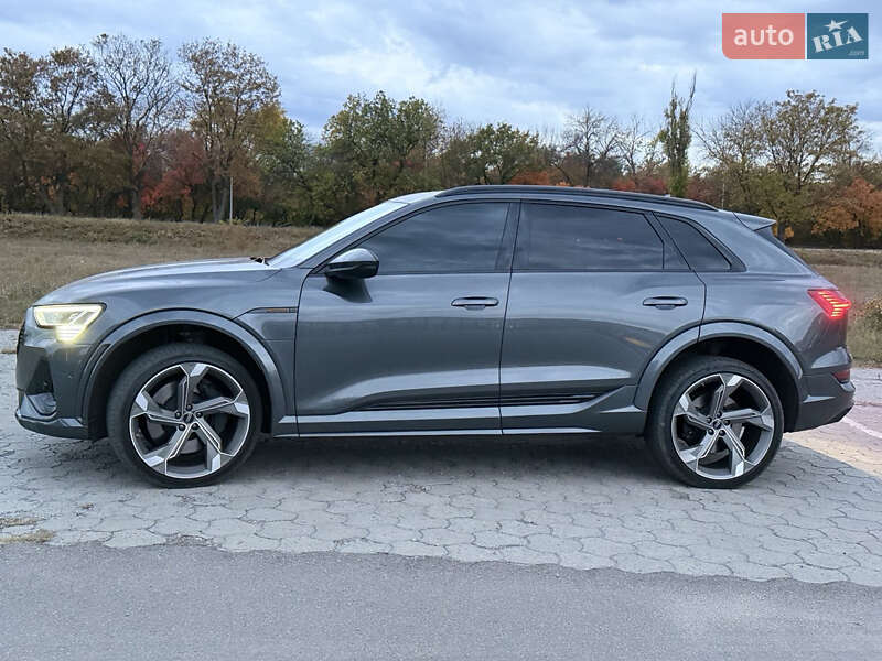 Audi e-tron S 2022
