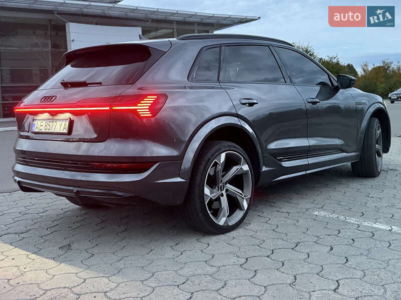Внедорожник / Кроссовер Audi e-tron S 2022 в Днепре