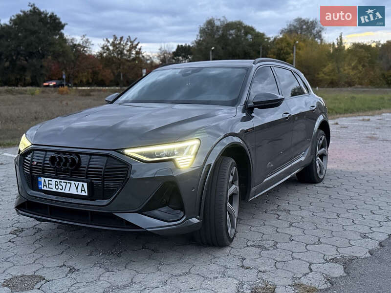 Внедорожник / Кроссовер Audi e-tron S 2022 в Днепре
