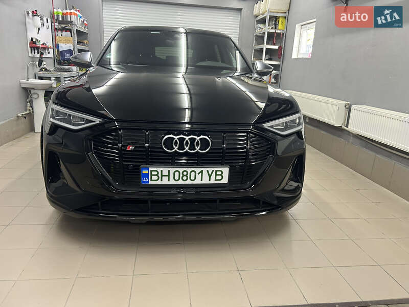 Внедорожник / Кроссовер Audi e-tron S 2022 в Одессе фото 5 Внедорожник / Кроссовер Audi e-tron S 2022 в Одессе