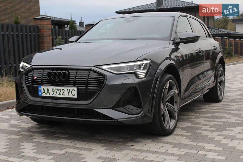Внедорожник / Кроссовер Audi e-tron S 2022 в Киеве