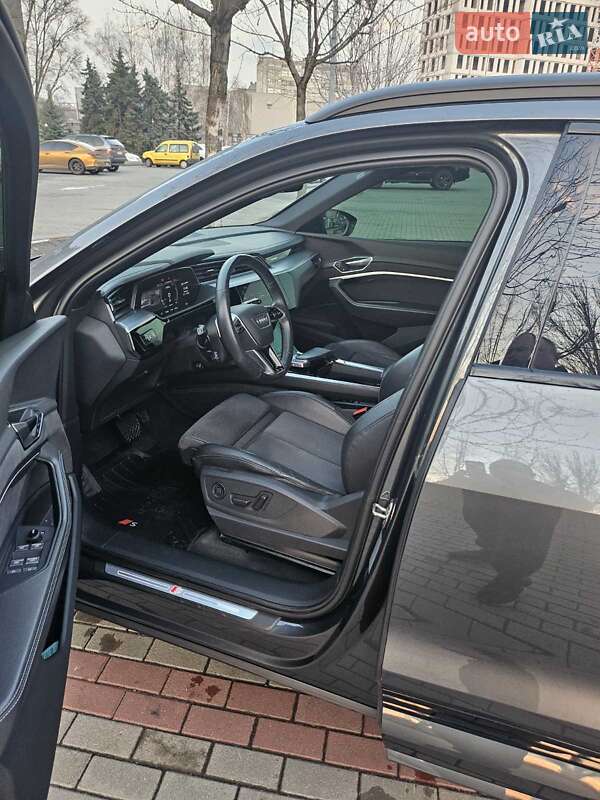 Внедорожник / Кроссовер Audi e-tron S 2021 в Днепре