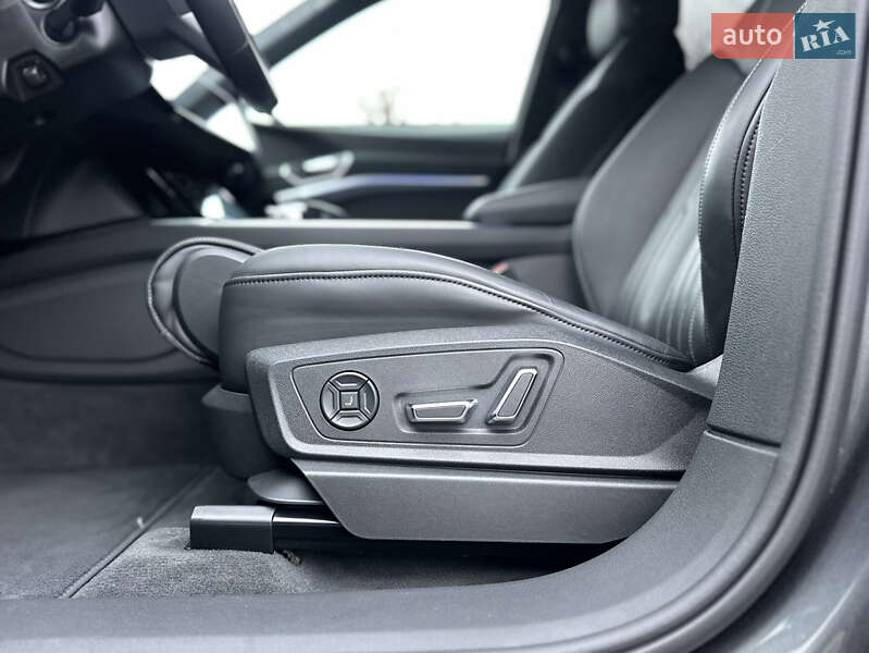 Внедорожник / Кроссовер Audi e-tron S 2022 в Луцке фото 46 Внедорожник / Кроссовер Audi e-tron S 2022 в Луцке