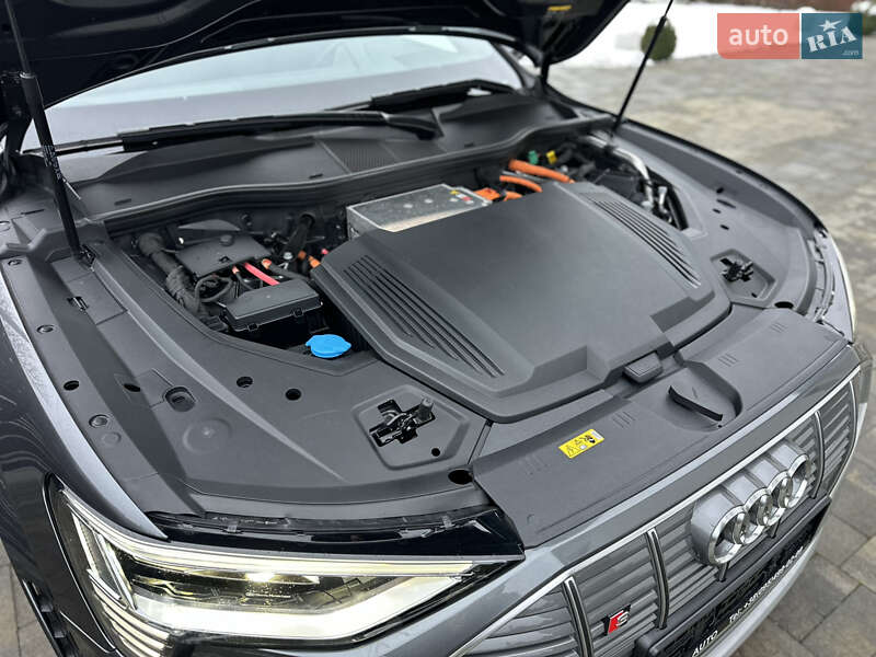 Внедорожник / Кроссовер Audi e-tron S 2022 в Луцке фото 99 Внедорожник / Кроссовер Audi e-tron S 2022 в Луцке