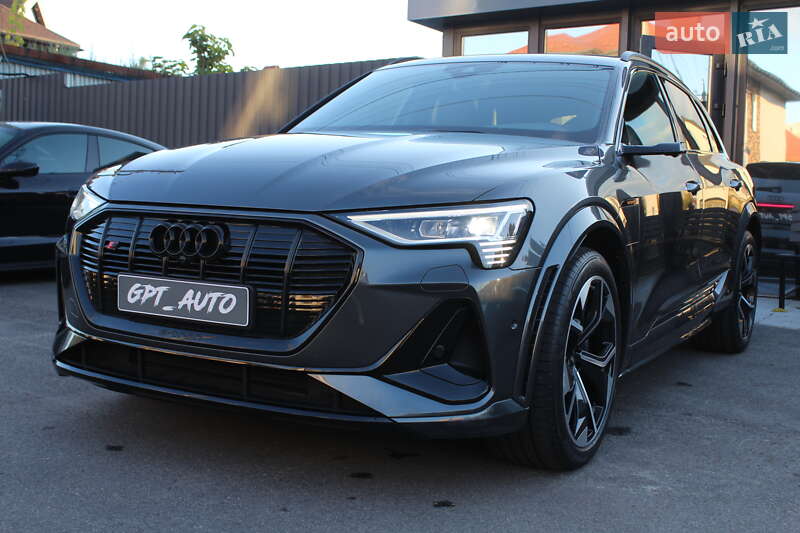 Audi e-tron S 2022