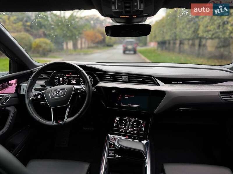 Внедорожник / Кроссовер Audi e-tron S 2022 в Киеве