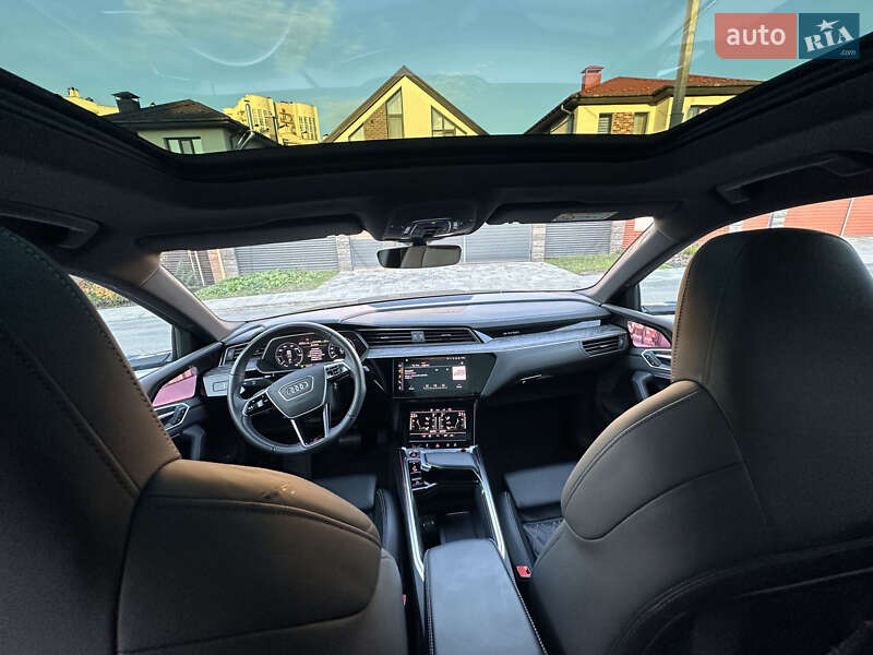 Внедорожник / Кроссовер Audi e-tron S 2022 в Киеве