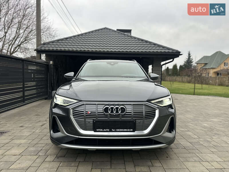Позашляховик / Кросовер Audi e-tron S 2022 в Луцьку