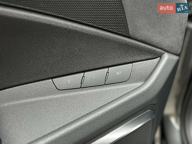 Позашляховик / Кросовер Audi e-tron S 2022 в Луцьку