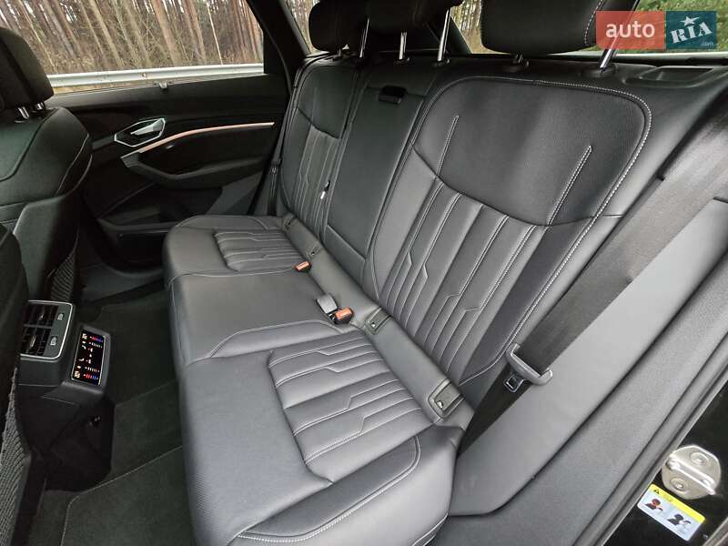 Внедорожник / Кроссовер Audi e-tron S 2022 в Ковеле фото 74 Внедорожник / Кроссовер Audi e-tron S 2022 в Ковеле