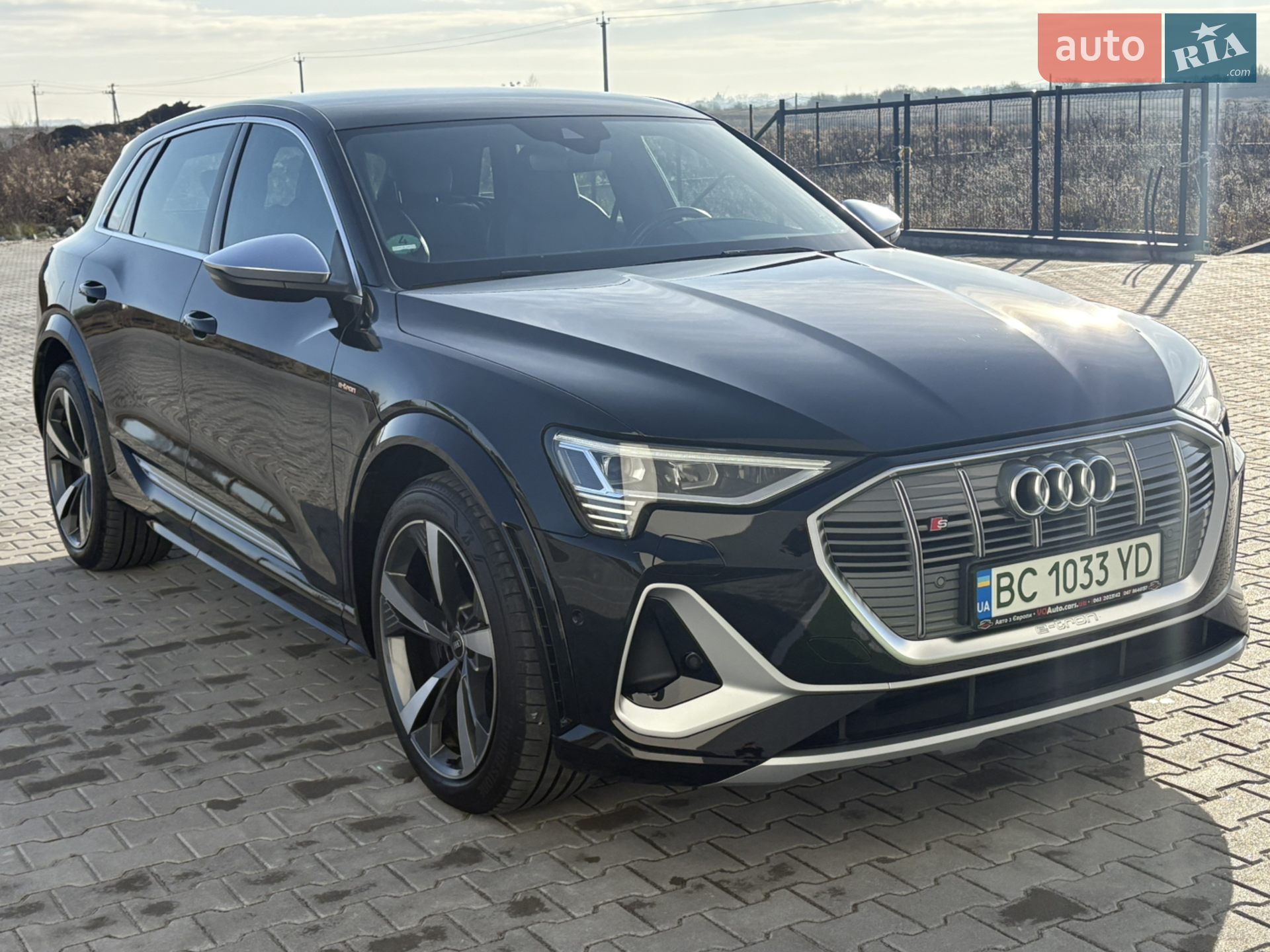 2021 Audi e-tron S - мініатюра 38