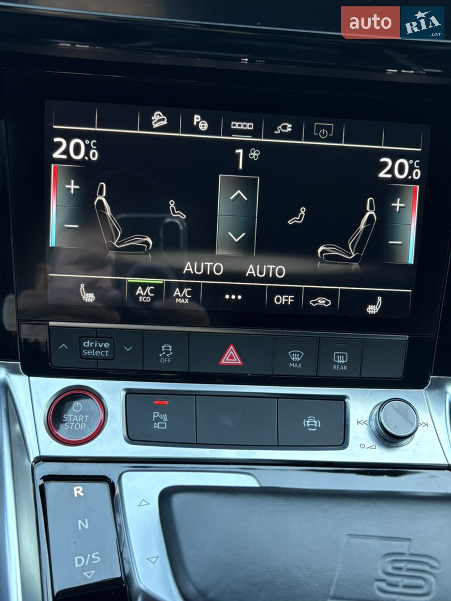 2021 Audi e-tron S - мініатюра 58