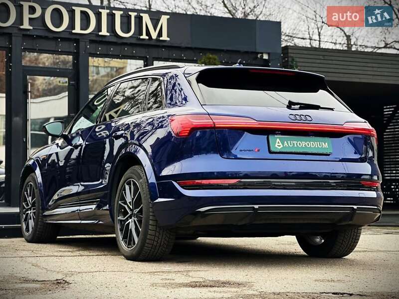Внедорожник / Кроссовер Audi e-tron S 2021 в Киеве
