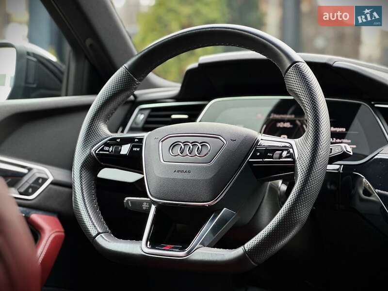 Внедорожник / Кроссовер Audi e-tron S 2021 в Киеве