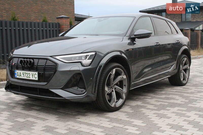 Внедорожник / Кроссовер Audi e-tron S 2022 в Киеве
