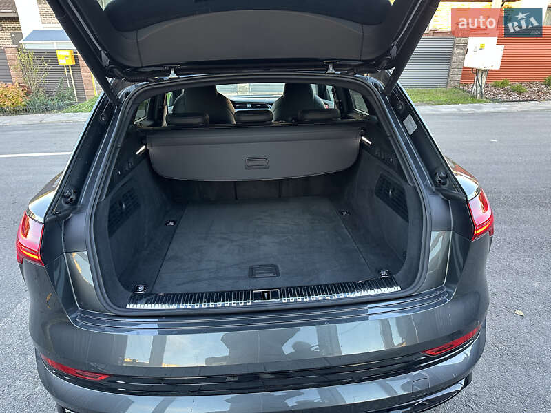 Внедорожник / Кроссовер Audi e-tron S 2022 в Киеве фото 20 Внедорожник / Кроссовер Audi e-tron S 2022 в Киеве