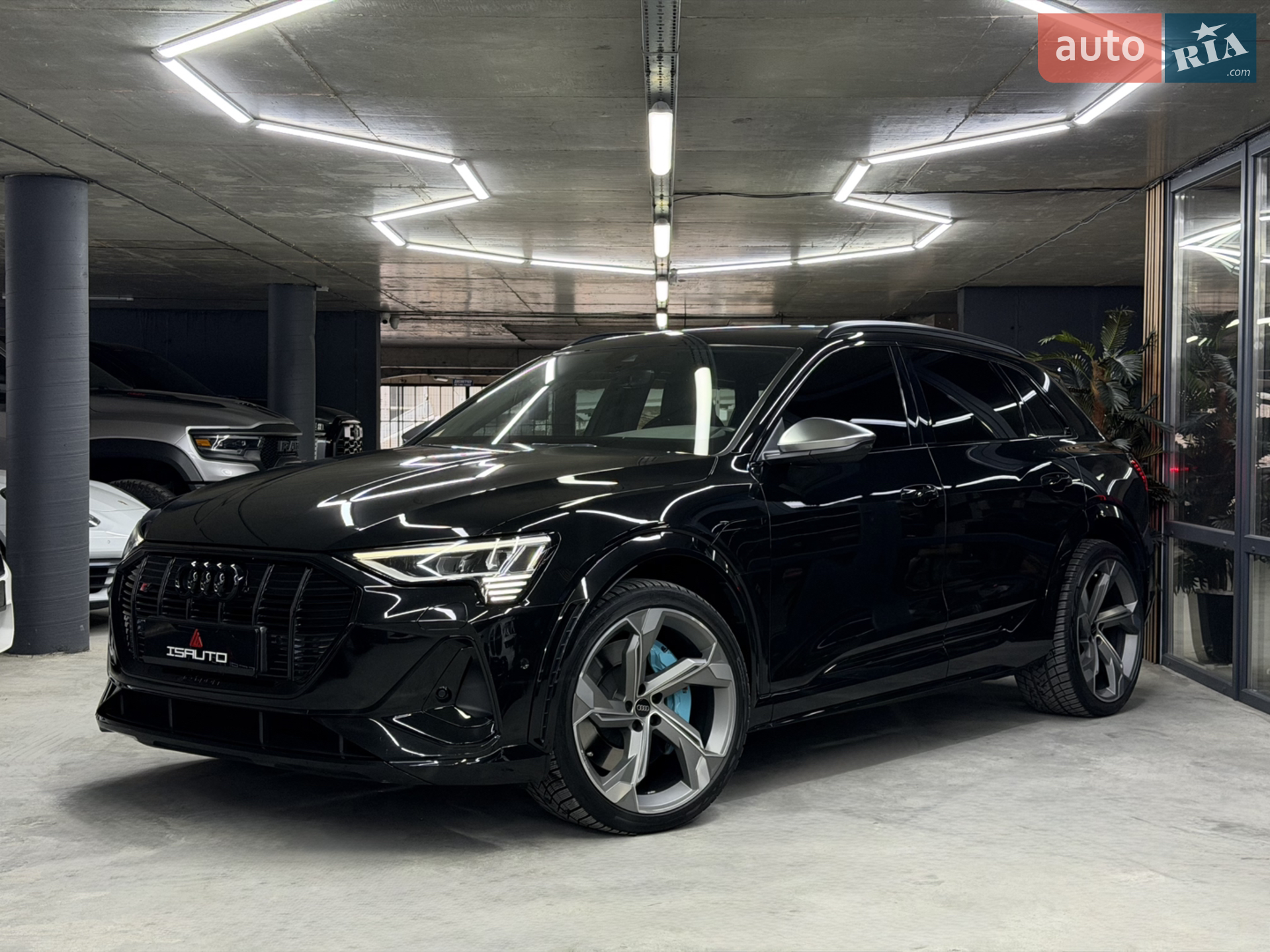 2022 Audi e-tron S - мініатюра 7