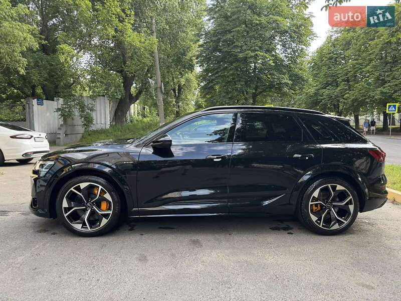 Внедорожник / Кроссовер Audi e-tron S 2021 в Киеве фото 4 Внедорожник / Кроссовер Audi e-tron S 2021 в Киеве