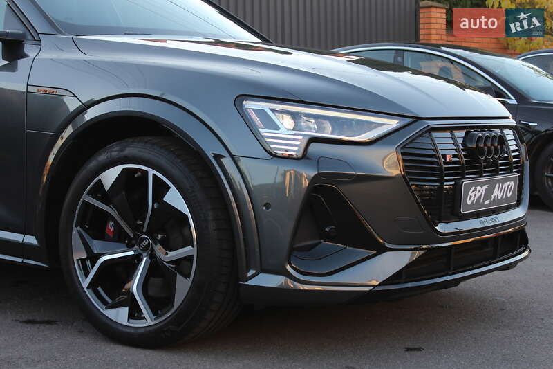 Внедорожник / Кроссовер Audi e-tron S 2022 в Киеве