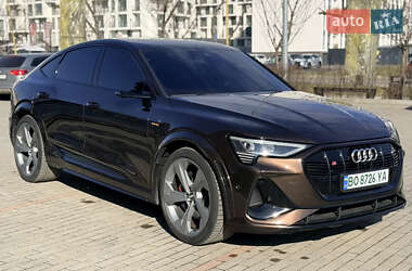 Позашляховик / Кросовер Audi e-tron S 2021 в Ужгороді