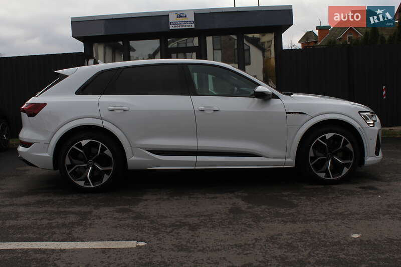 Внедорожник / Кроссовер Audi e-tron S 2021 в Киеве фото 5 Внедорожник / Кроссовер Audi e-tron S 2021 в Киеве