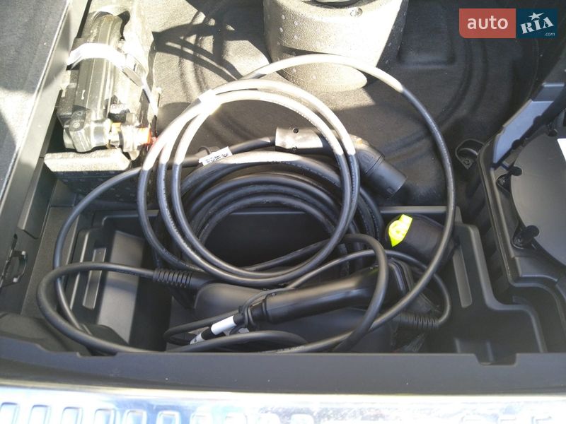 Внедорожник / Кроссовер Audi e-tron S 2022 в Киеве