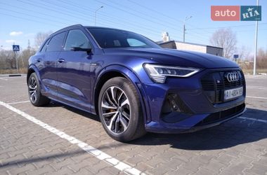 Внедорожник / Кроссовер Audi e-tron S 2022 в Киеве