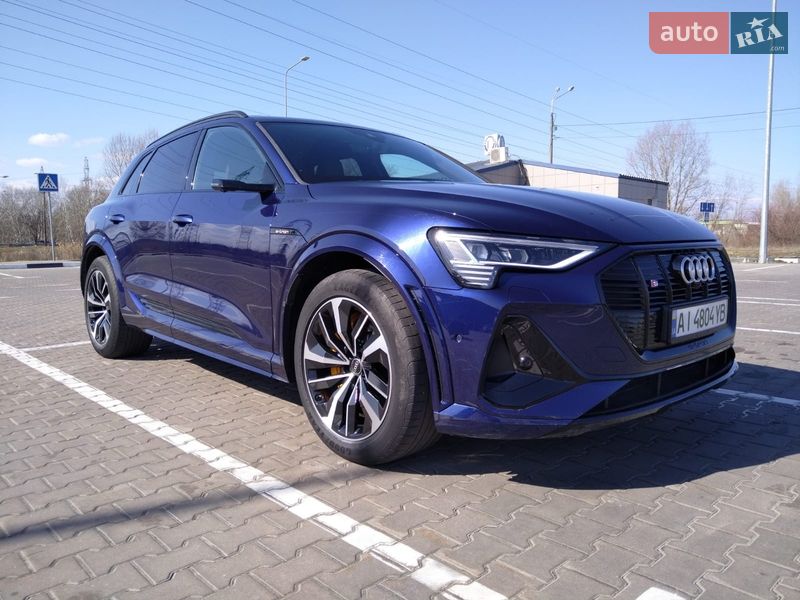 Внедорожник / Кроссовер Audi e-tron S 2022 в Киеве