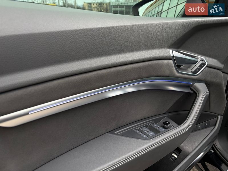Внедорожник / Кроссовер Audi e-tron S 2021 в Харькове