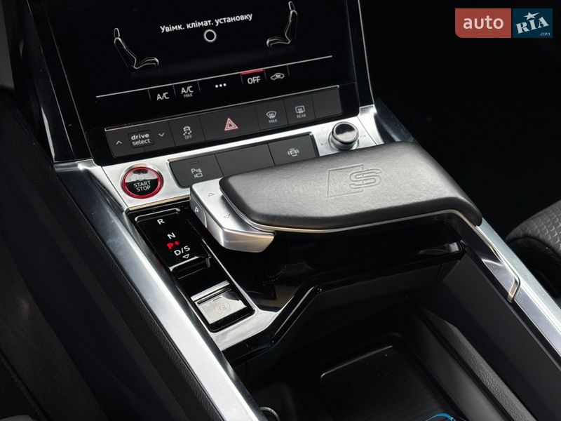 Позашляховик / Кросовер Audi e-tron S 2021 в Львові