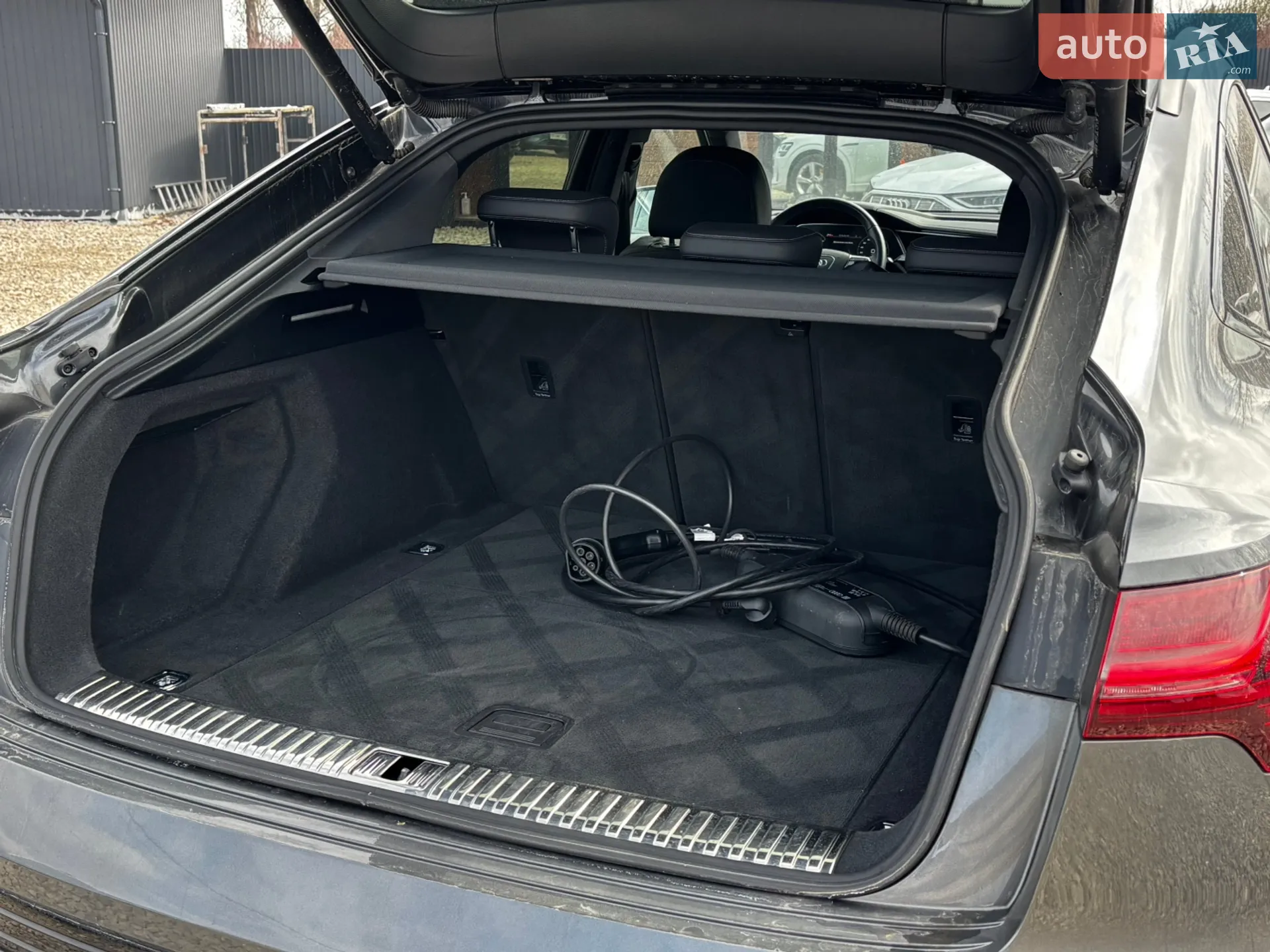 2021 Audi e-tron S - мініатюра 25