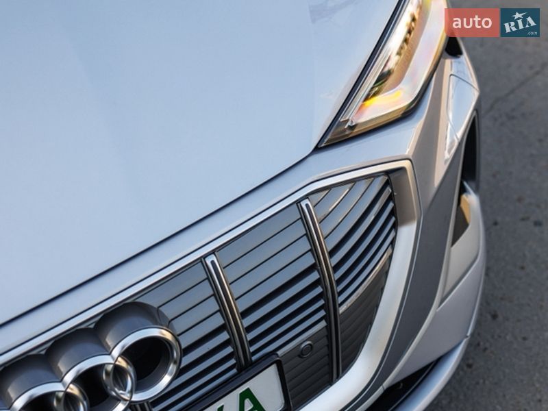 Внедорожник / Кроссовер Audi e-tron S 2022 в Черновцах