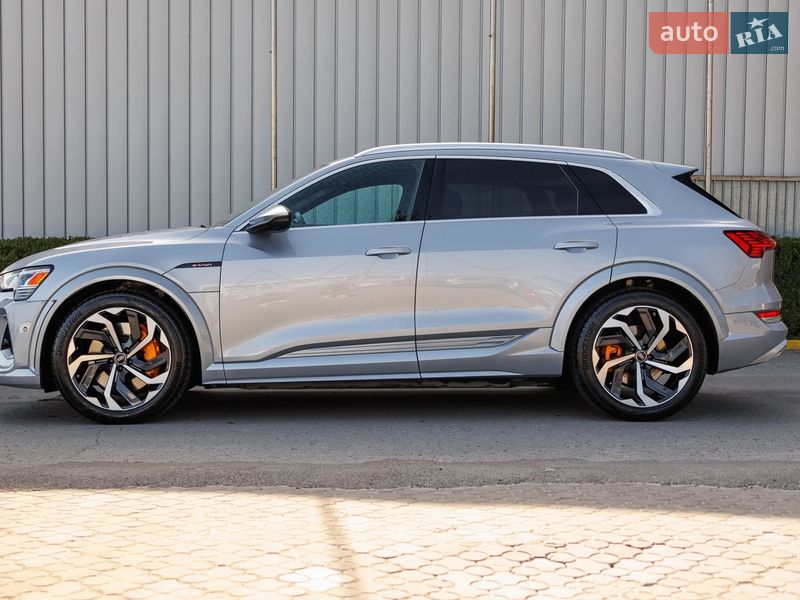 Внедорожник / Кроссовер Audi e-tron S 2022 в Черновцах