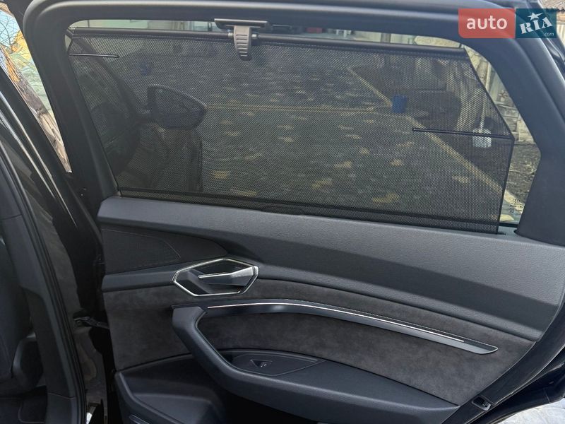 Внедорожник / Кроссовер Audi e-tron S 2021 в Коломые фото 23 Внедорожник / Кроссовер Audi e-tron S 2021 в Коломые