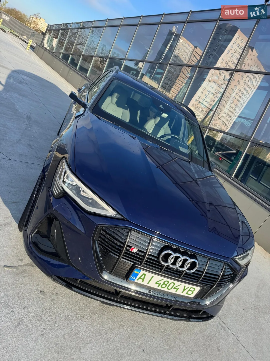 2022 Audi e-tron S - мініатюра 38