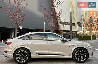 Внедорожник / Кроссовер Audi e-tron S 2021 в Киеве