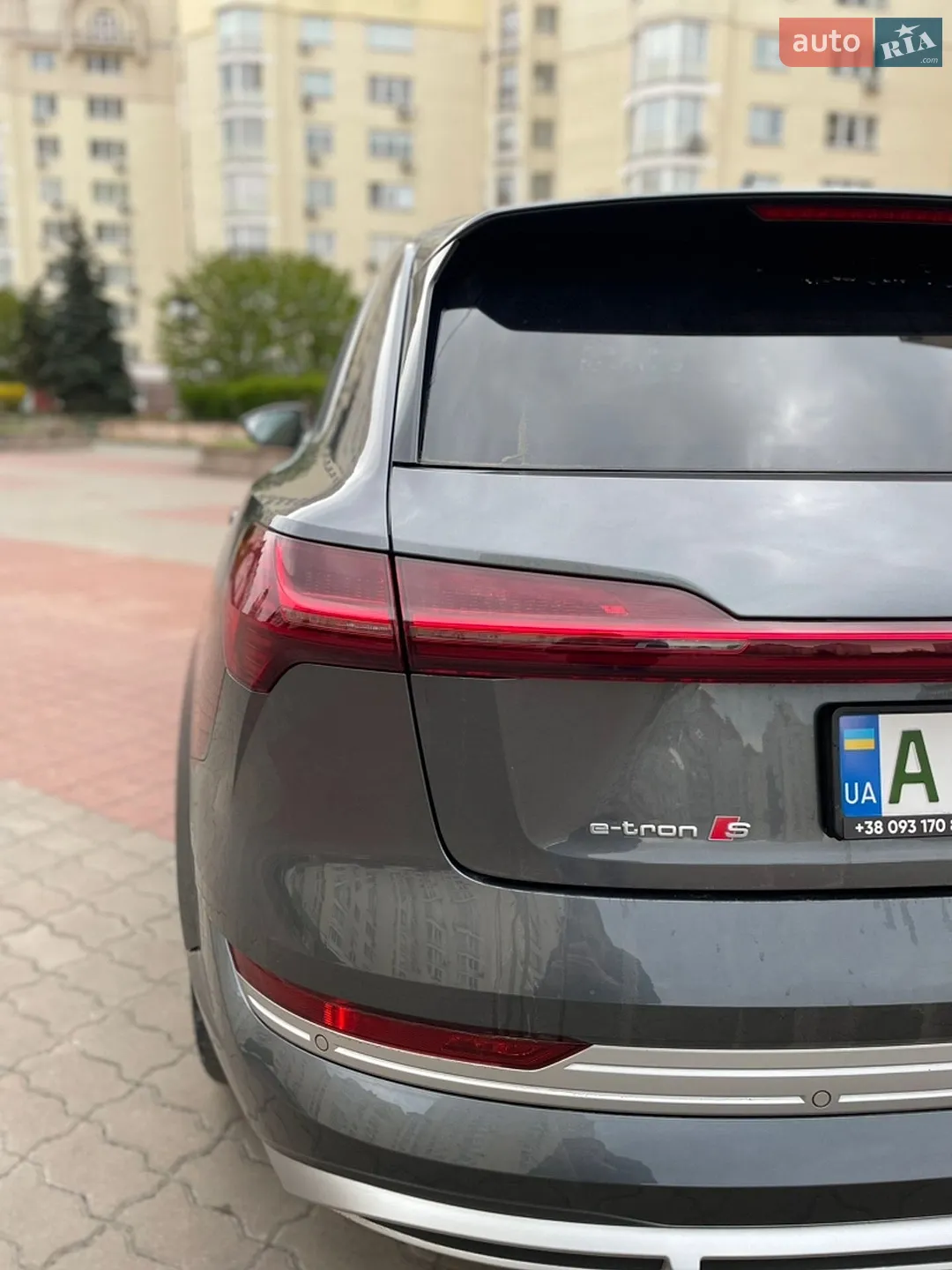 2021 Audi e-tron S - мініатюра 13