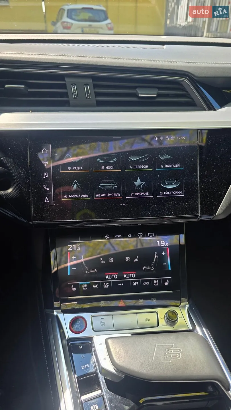 2021 Audi e-tron S - мініатюра 12