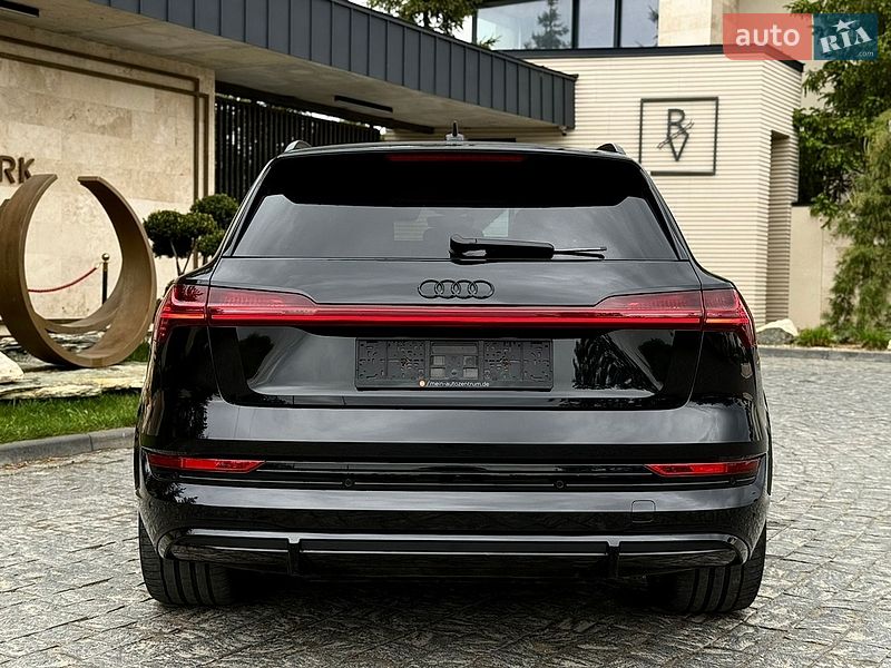 Внедорожник / Кроссовер Audi e-tron S 2022 в Львове фото 20 Внедорожник / Кроссовер Audi e-tron S 2022 в Львове