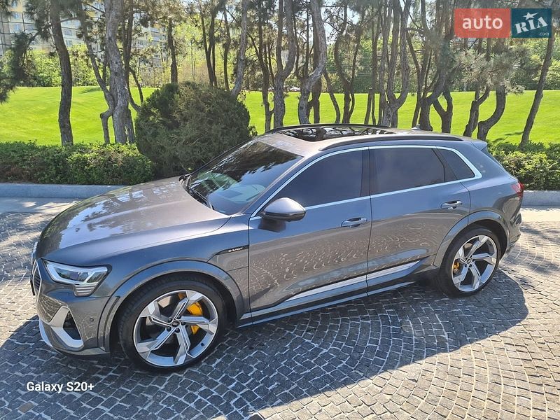 Внедорожник / Кроссовер Audi e-tron S 2022 в Днепре